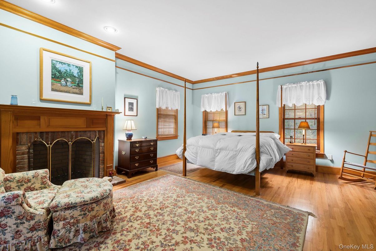 Bedroom, Fireplace, Interior, Recessed Lighting, Wood Texture Flooring