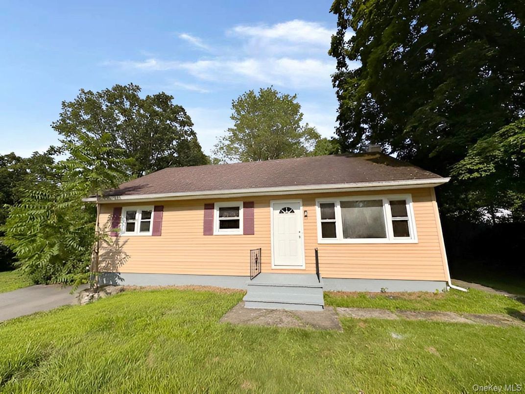 Exterior, Facade, Cape Cod