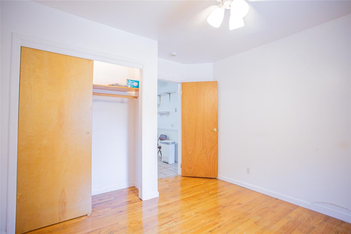 Empty room, Interior, Utility Closets, Washer, Wood Texture Flooring