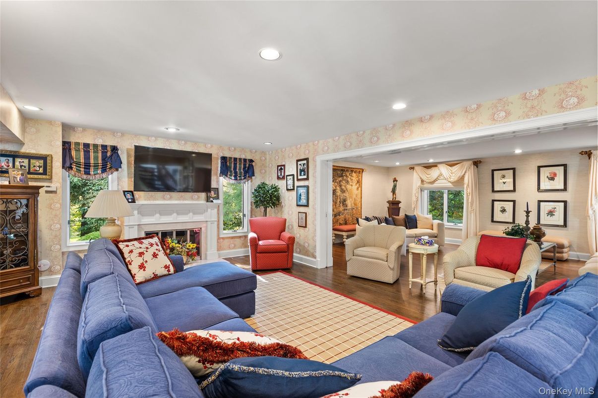 Fireplace, Interior, Living room, Recessed Lighting, Wood Texture Flooring
