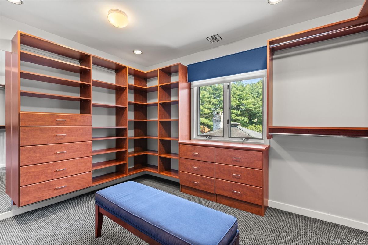 Interior, Recessed Lighting, Walk-in Closets