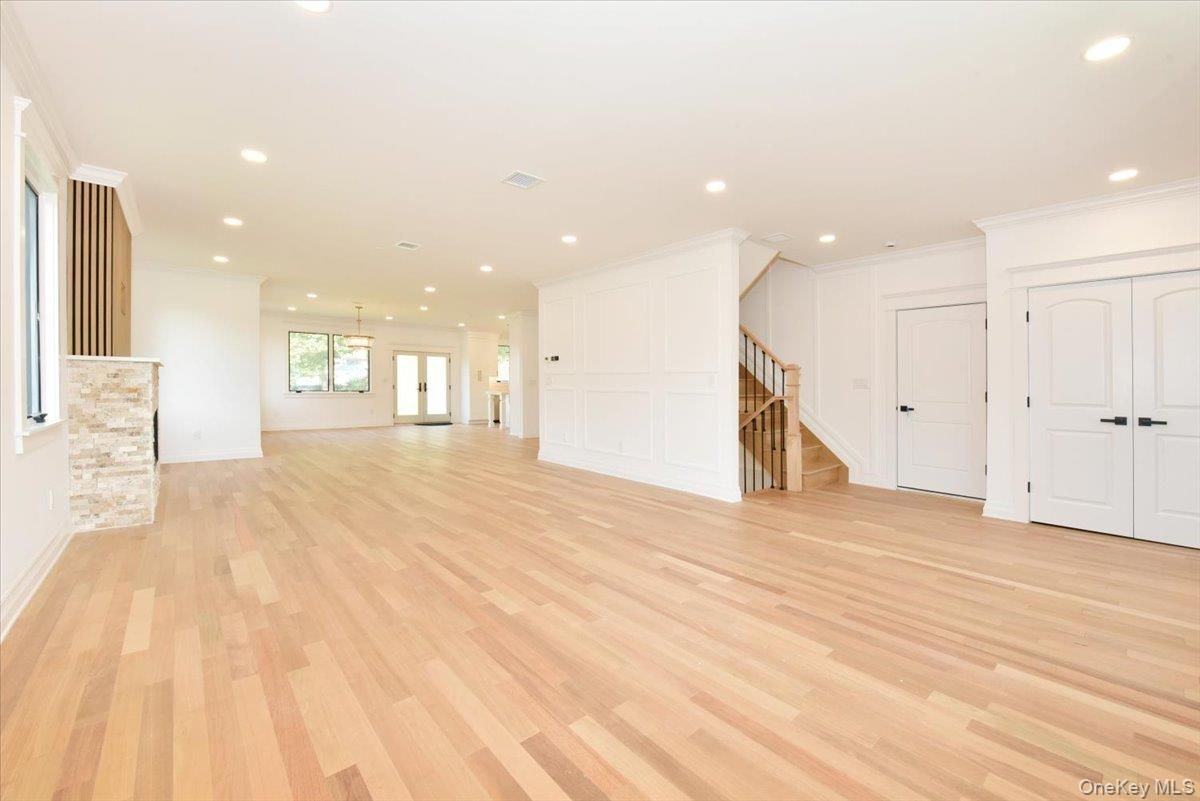 Empty room, Interior, Pendant Lights, Recessed Lighting, Wood Texture Flooring