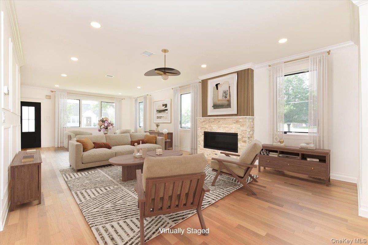 Fireplace, Interior, Living room, Pendant Lights, Recessed Lighting, Wood Texture Flooring