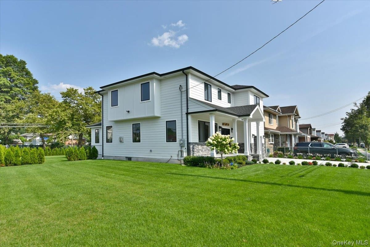 Backyard, Exterior, Facade, Farmhouse