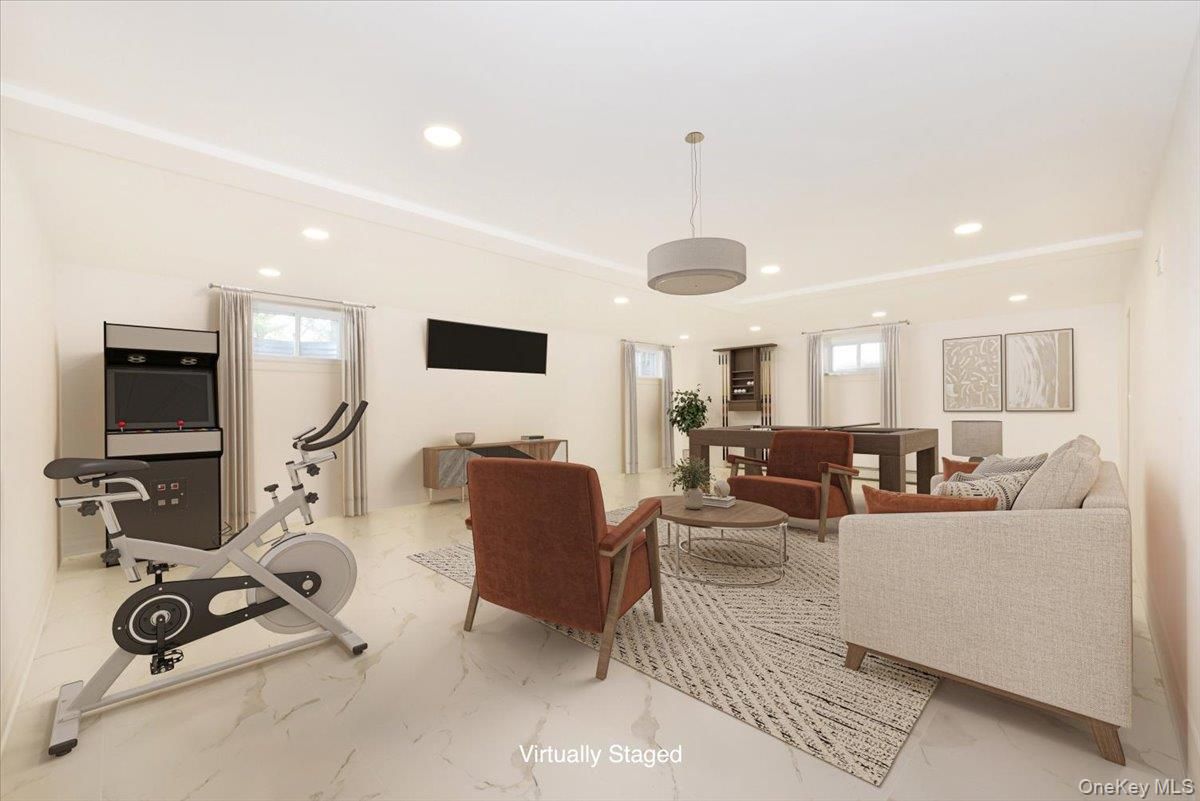 Fitness Equipment, Interior, Living room, Marble, Recessed Lighting