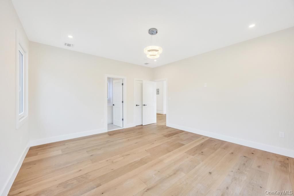 Empty room, Interior, Pendant Lights, Recessed Lighting, Wood Texture Flooring