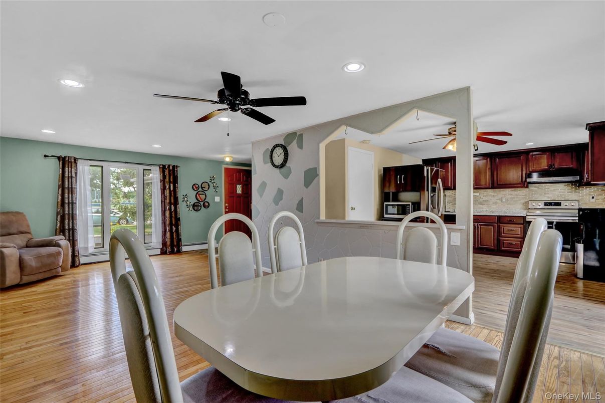 Dining room, Interior, Kitchen, Recessed Lighting, Wood Texture Flooring