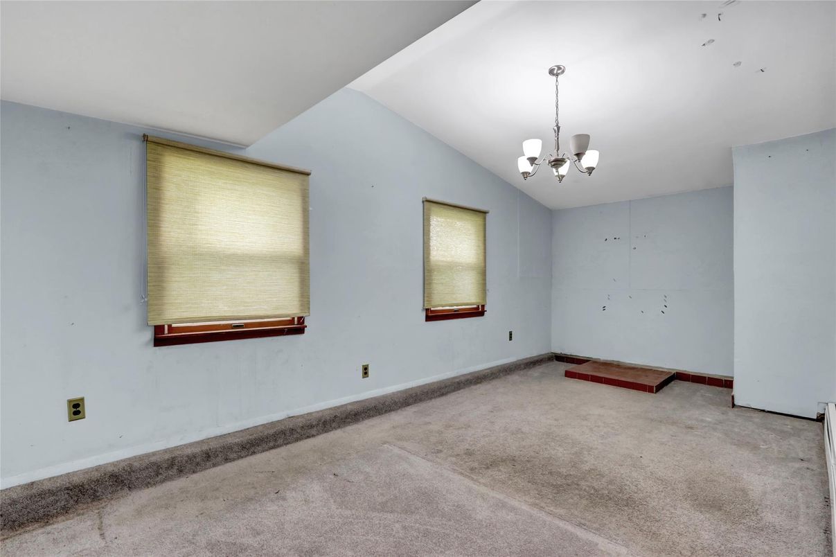 Chandelier, Empty room, Interior