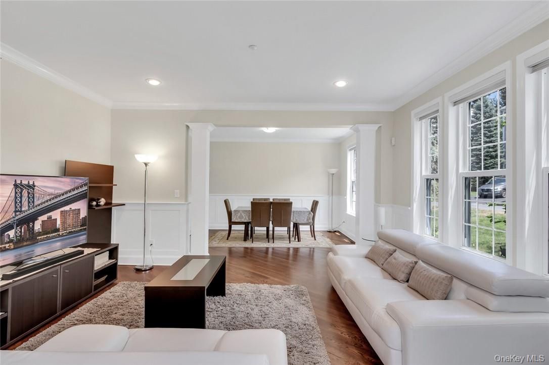 Dining room, Interior, Living room, Recessed Lighting, Wood Texture Flooring