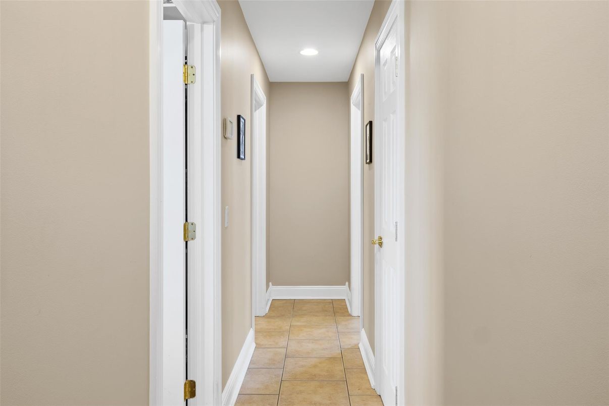Interior, Recessed Lighting