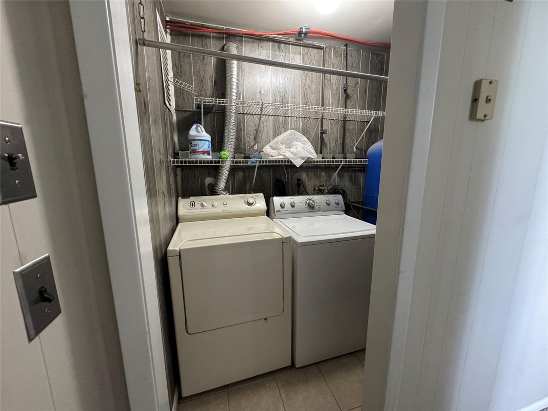 Interior, Utility Closets, Washer