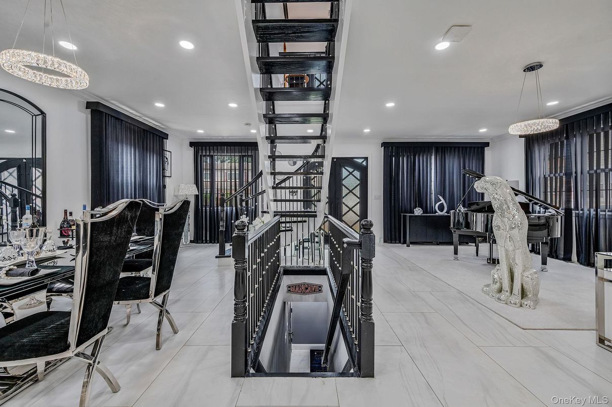 Interior, Marble, Pendant Lights, Piano, Recessed Lighting