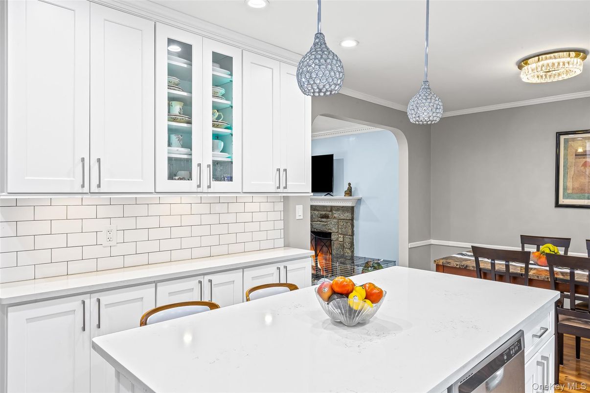 Dining room, Fireplace, Interior, Kitchen, Pendant Lights, Recessed Lighting