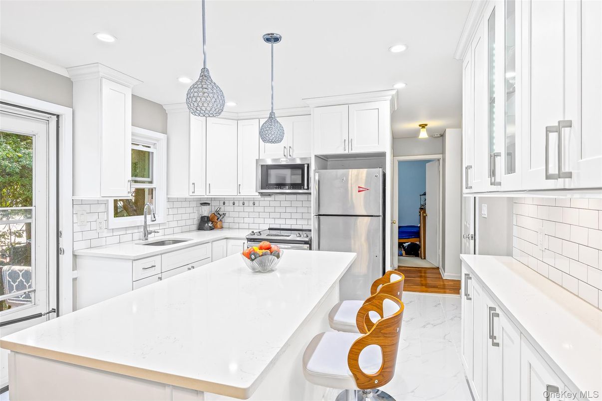 Interior, Kitchen, Marble, Pendant Lights, Recessed Lighting