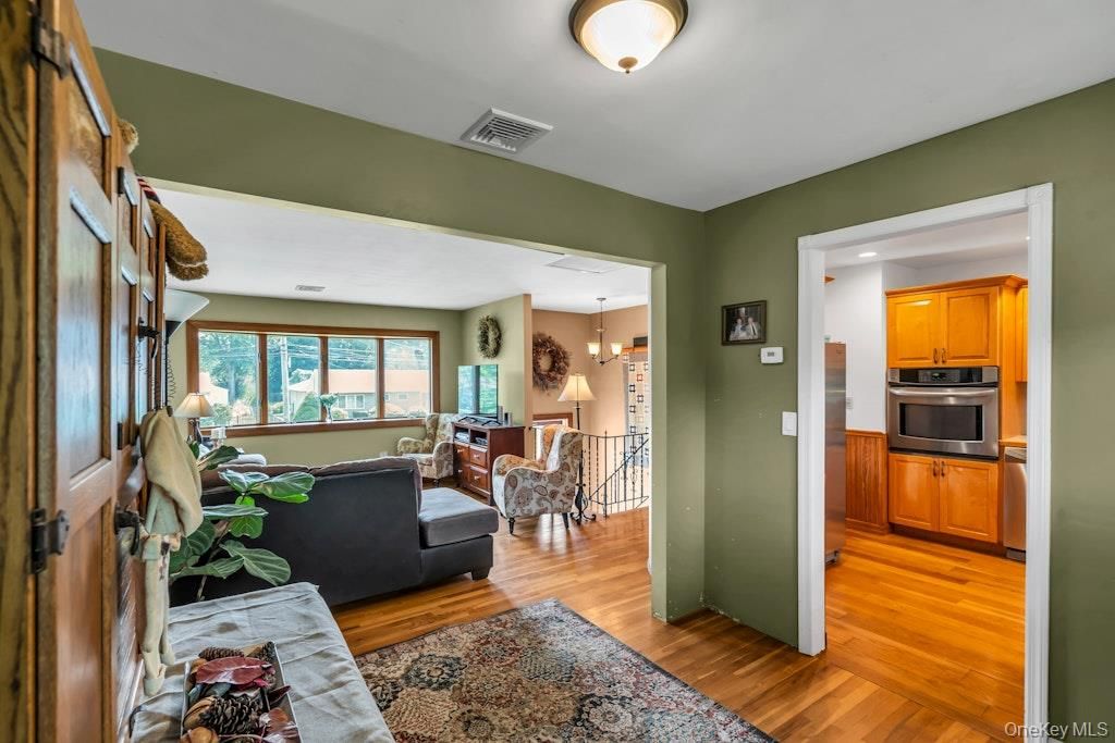 Interior, Kitchen, Living room, Recessed Lighting, Wood Texture Flooring
