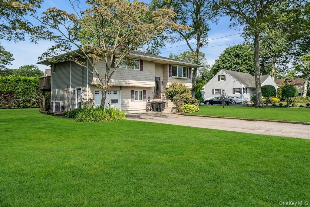 Attached, Backyard, Exterior, Facade, Split Level