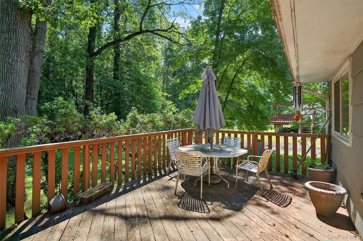Exterior, Wood Texture Flooring