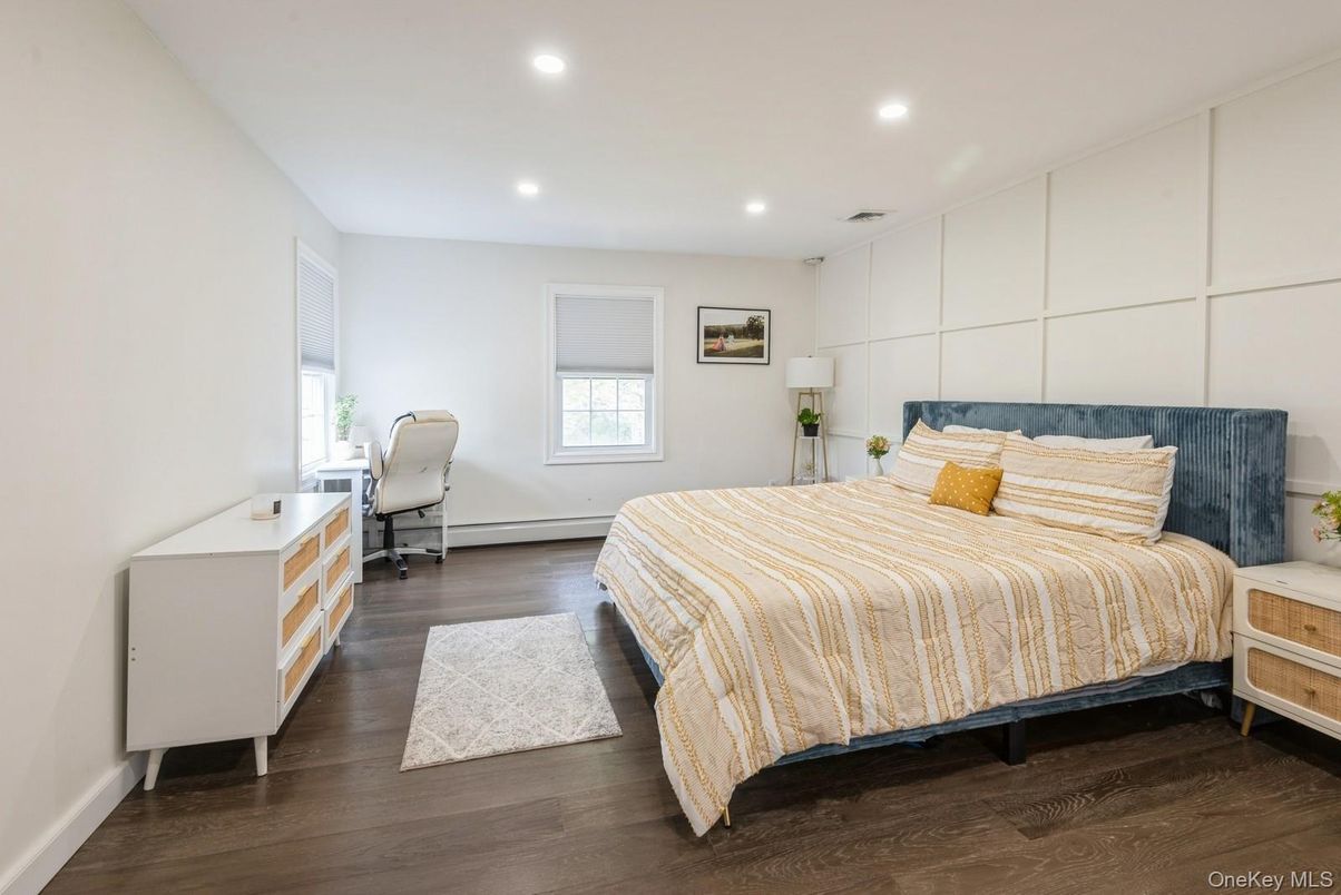 Bedroom, Home Office, Interior, Recessed Lighting, Wood Texture Flooring