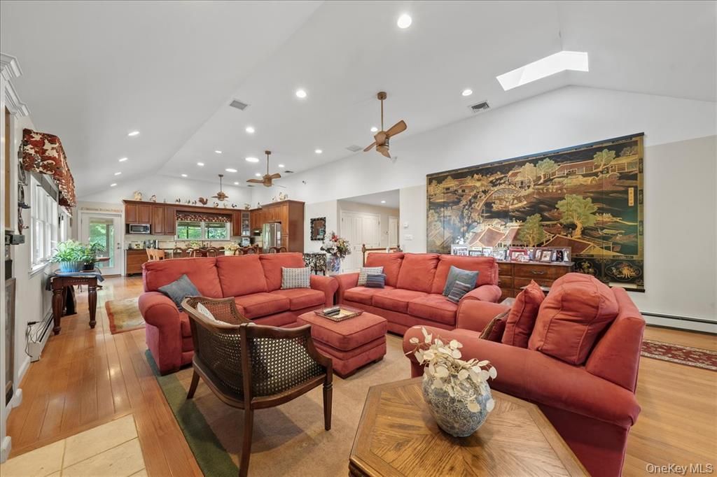 Interior, Kitchen, Living room, Pendant Lights, Recessed Lighting, Wood Texture Flooring