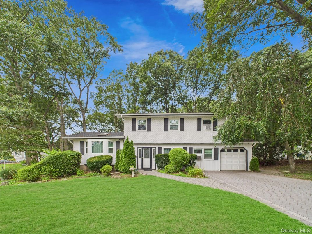 Attached, Backyard, Exterior, Facade, Split Level