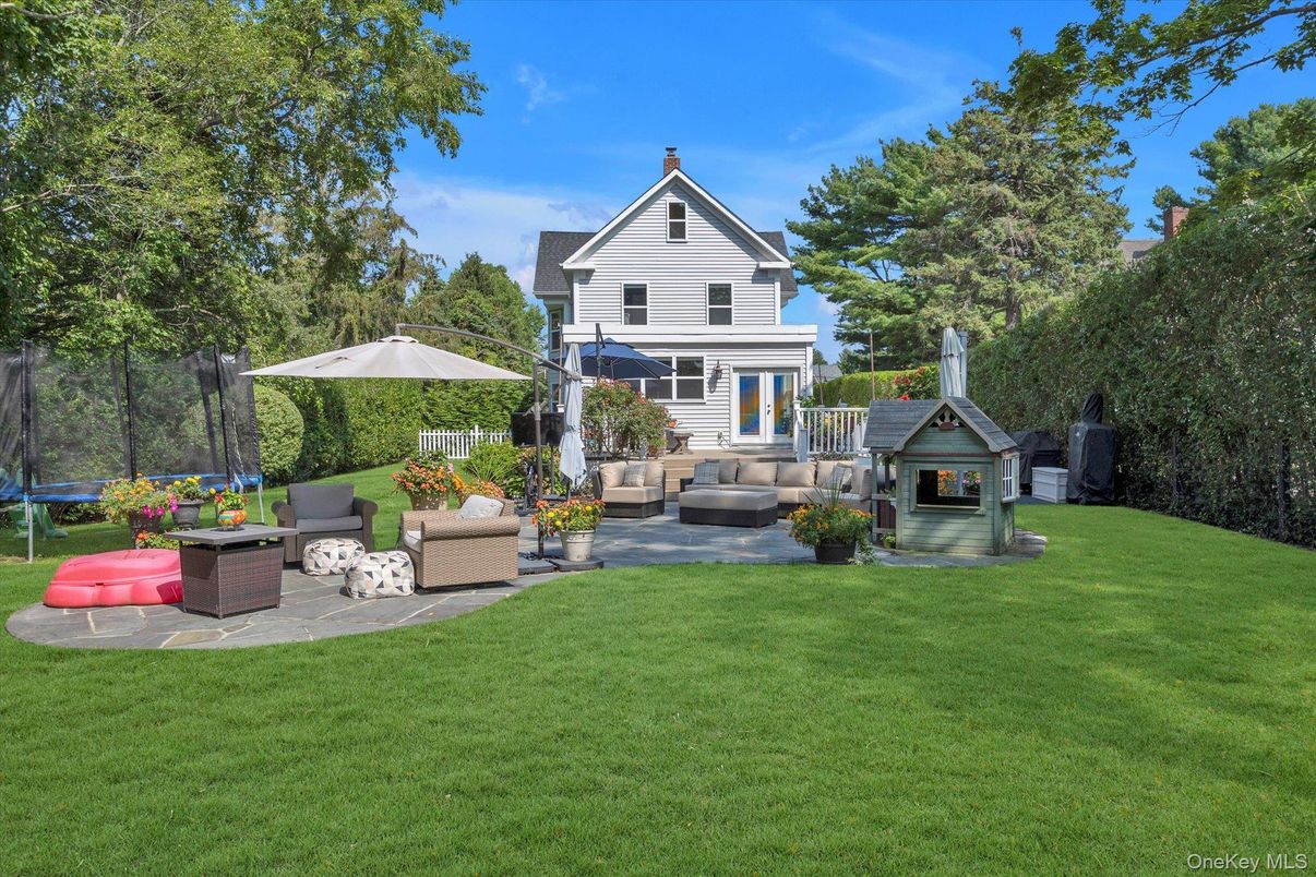 Backyard, Exterior, Playground