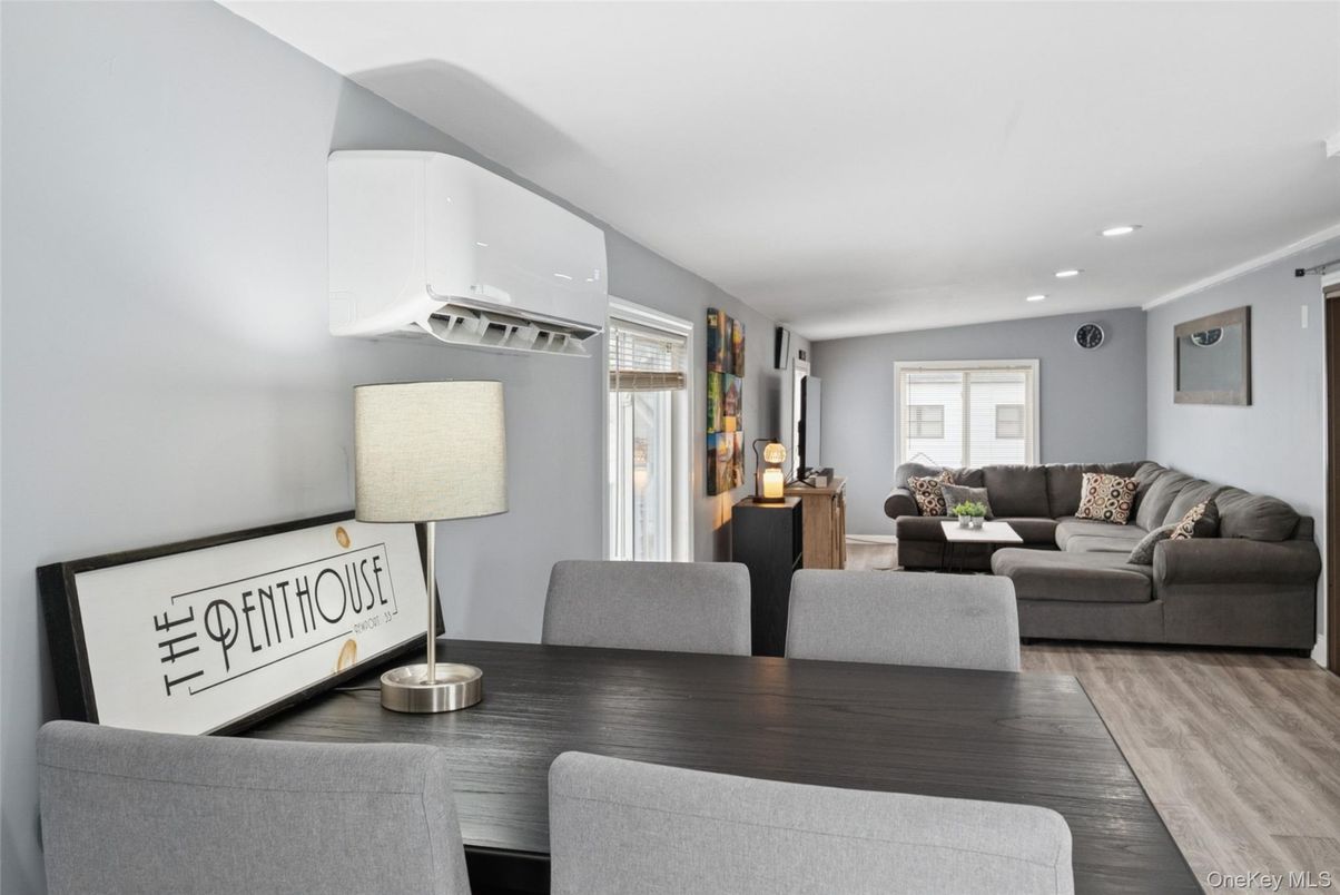 Dining room, Interior, Living room, Recessed Lighting, Wood Texture Flooring