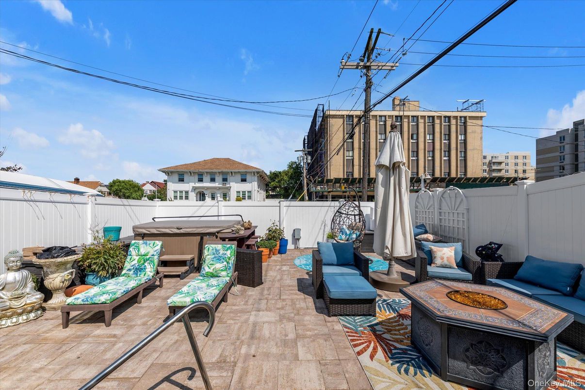 Exterior, Hot Tub
