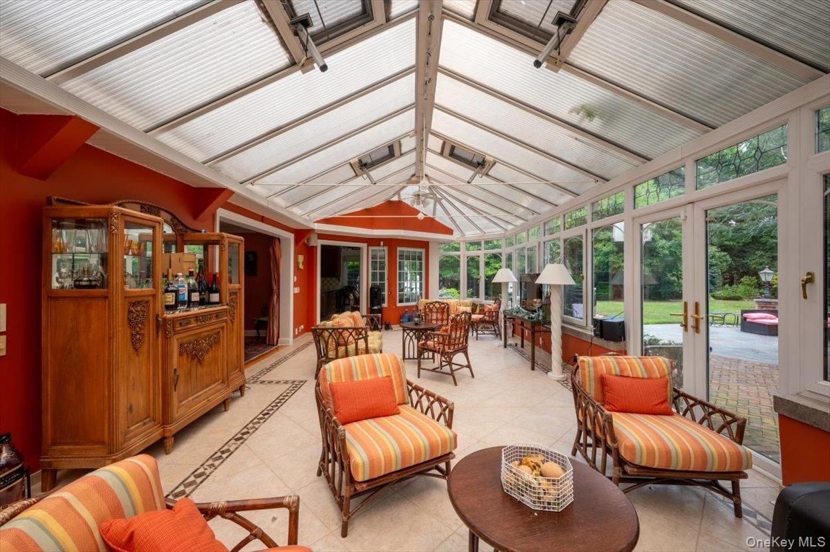 Dining room, Interior, Sun Room