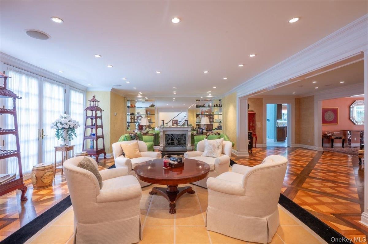 Fireplace, Interior, Living room, Recessed Lighting