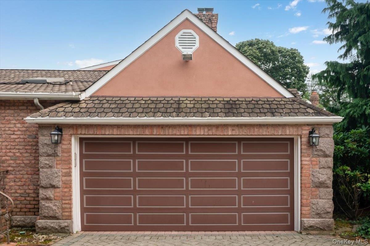 Detached Garage, Exterior