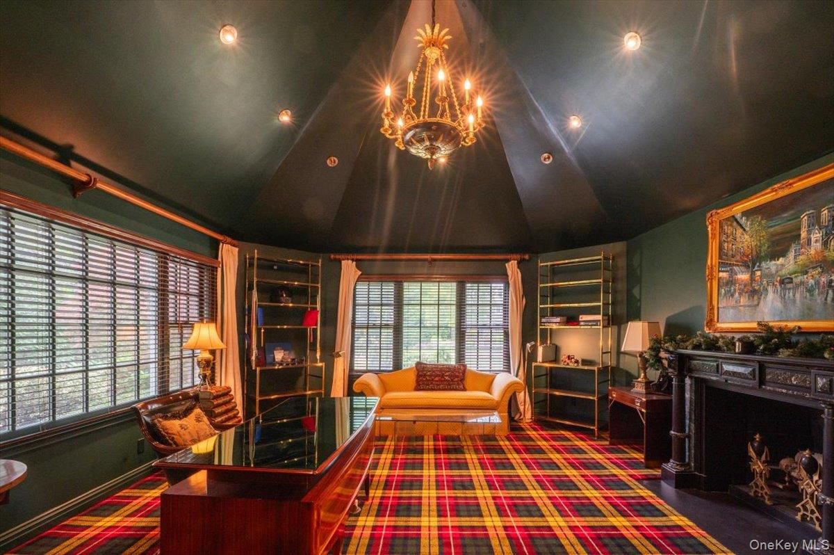 Chandelier, Fireplace, Interior, Recessed Lighting