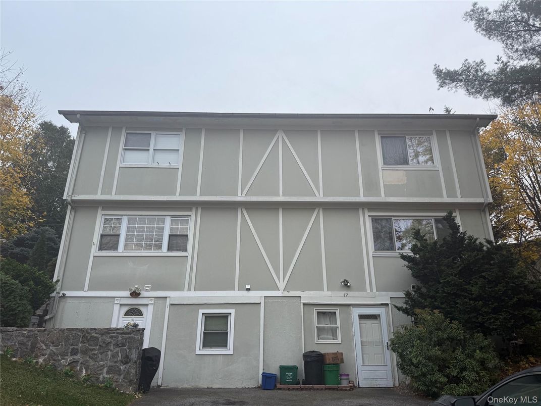 Exterior, Facade, None