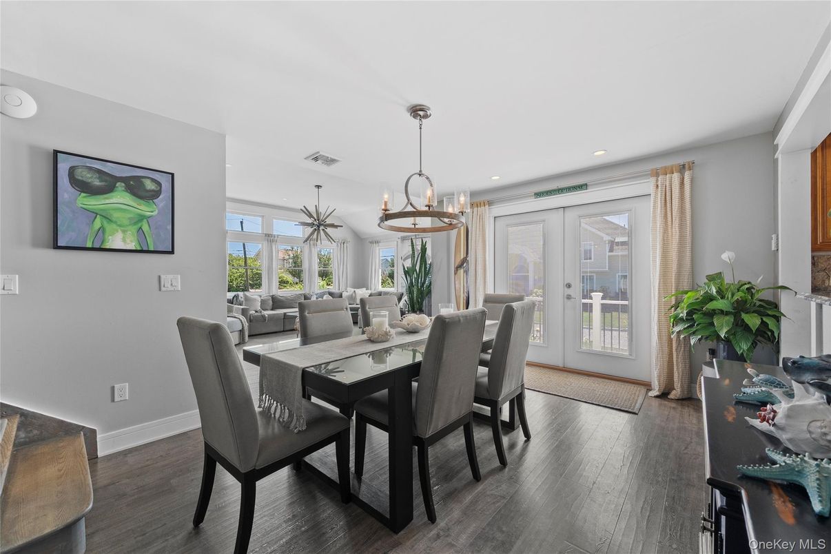 Dining room, Interior, Pendant Lights, Recessed Lighting, Wood Texture Flooring