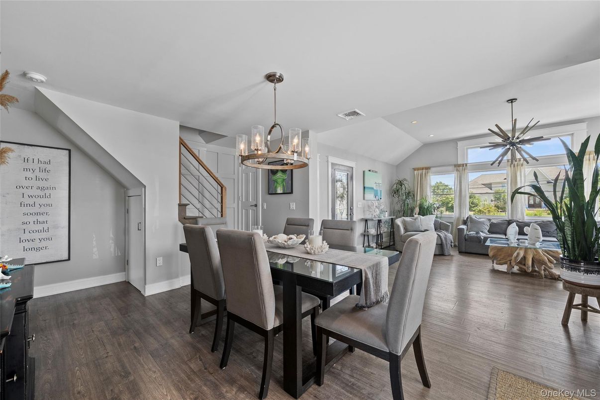 Dining room, Interior, Living room, Pendant Lights, Recessed Lighting, Wood Texture Flooring