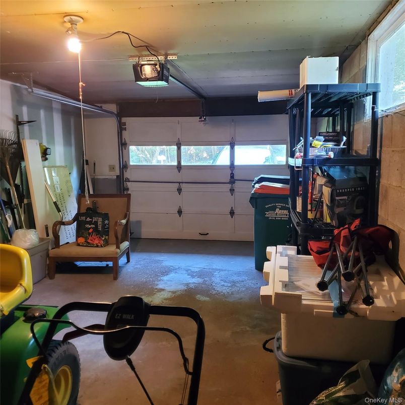 Garage, Interior
