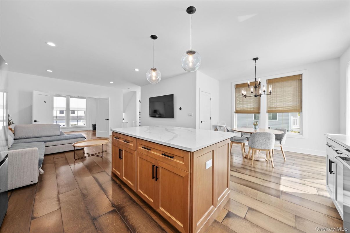 Dining room, Interior, Kitchen, Living room, Pendant Lights, Recessed Lighting, Wood Texture Flooring