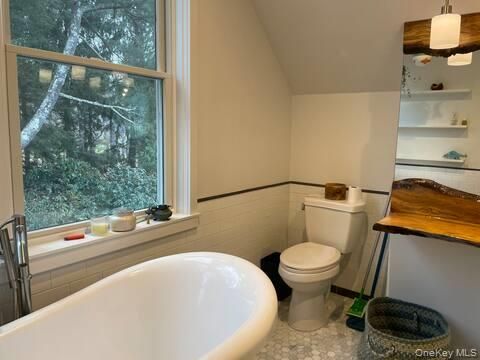 Bathroom, Free Standing Baths, Interior