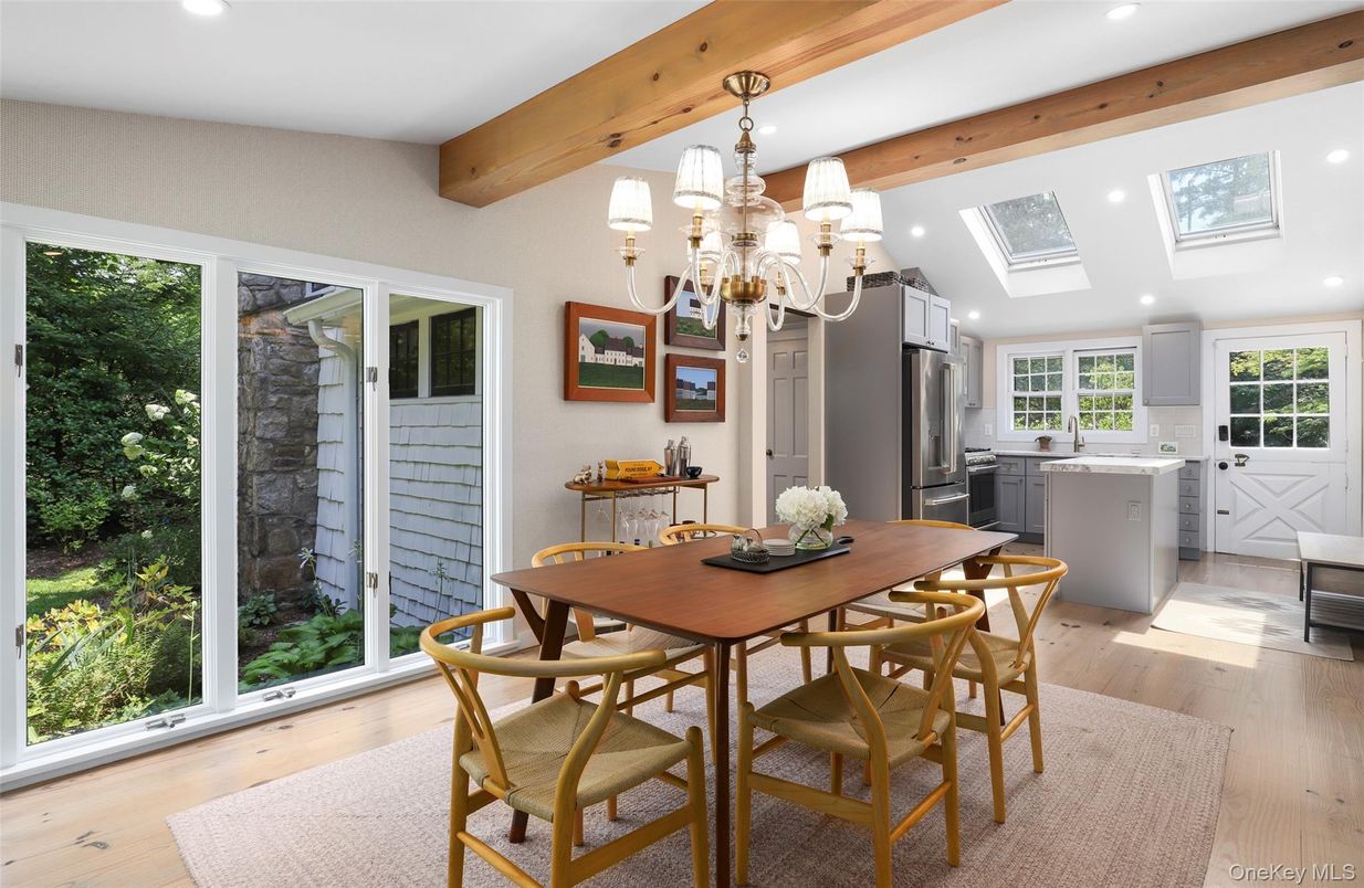Chandelier, Dining room, Interior, Kitchen, Recessed Lighting, Wooden Beams, Wood Texture Flooring