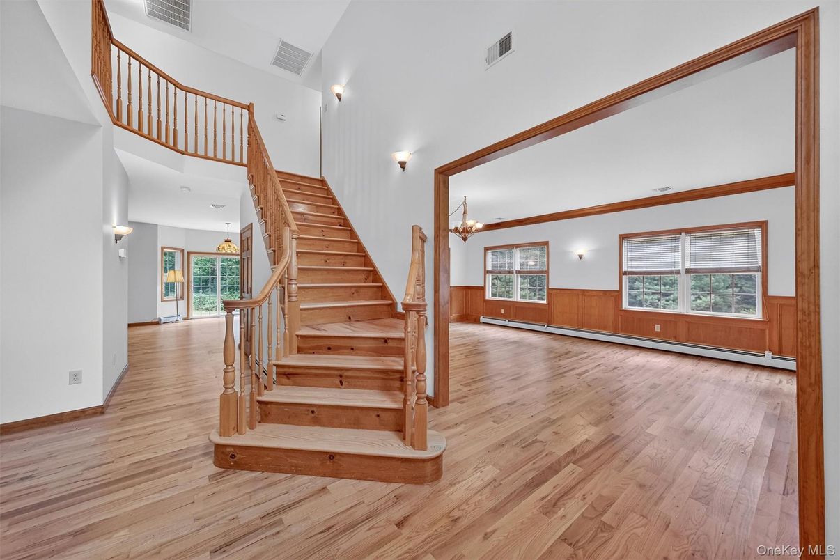 Chandelier, Interior, Wood Texture Flooring