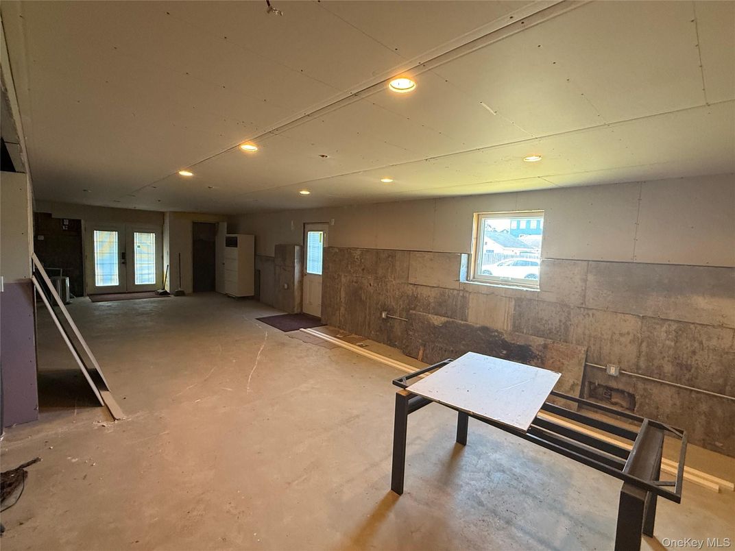 Interior, Recessed Lighting