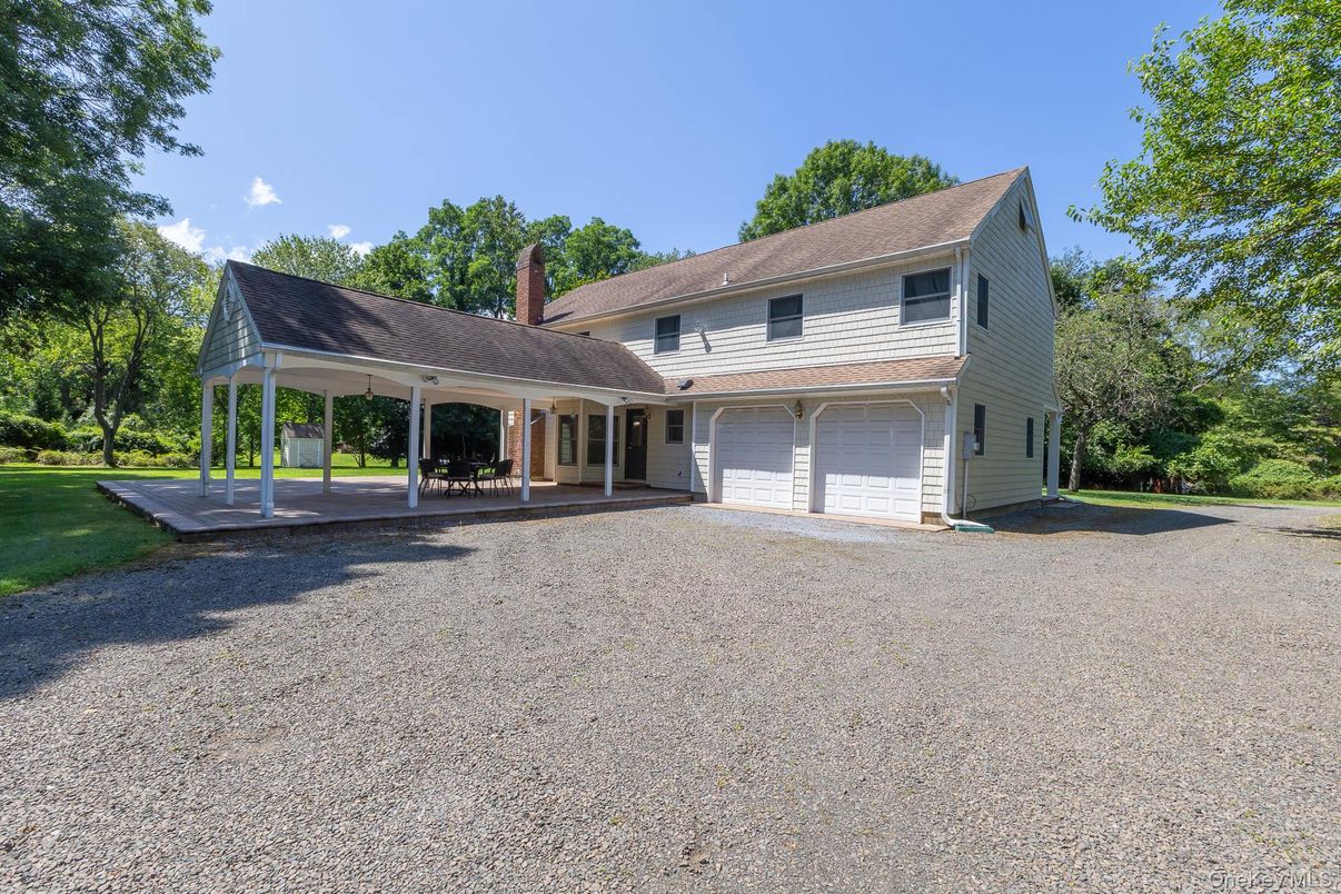 Attached, Backyard, Exterior, Facade, Split Level