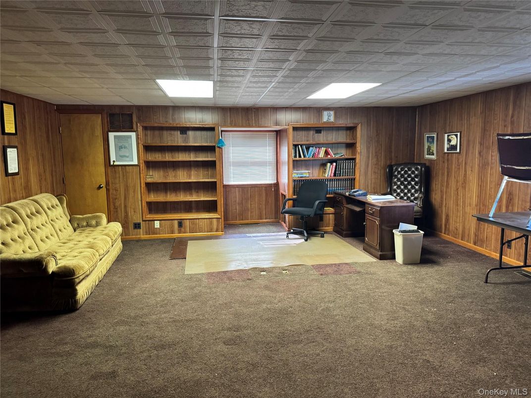 Home Office, Interior, Recessed Lighting, Wooden Walls