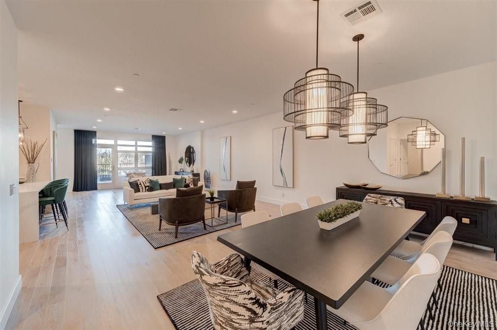 Chandelier, Dining room, Interior, Living room, Recessed Lighting, Wood Texture Flooring