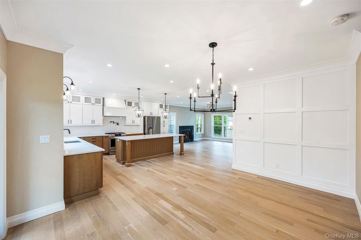 Interior, Kitchen, Pendant Lights, Recessed Lighting, Wood Texture Flooring