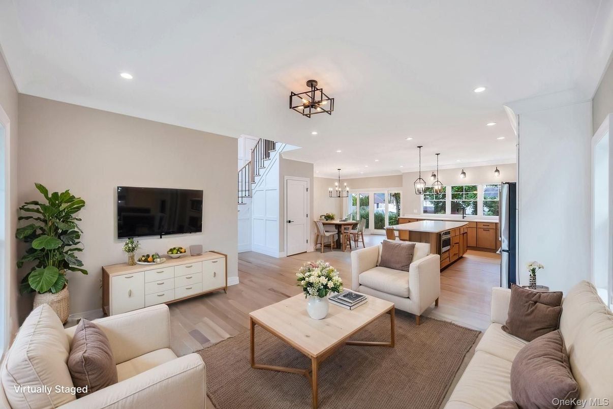 Dining room, Interior, Kitchen, Living room, Pendant Lights, Recessed Lighting, Wood Texture Flooring