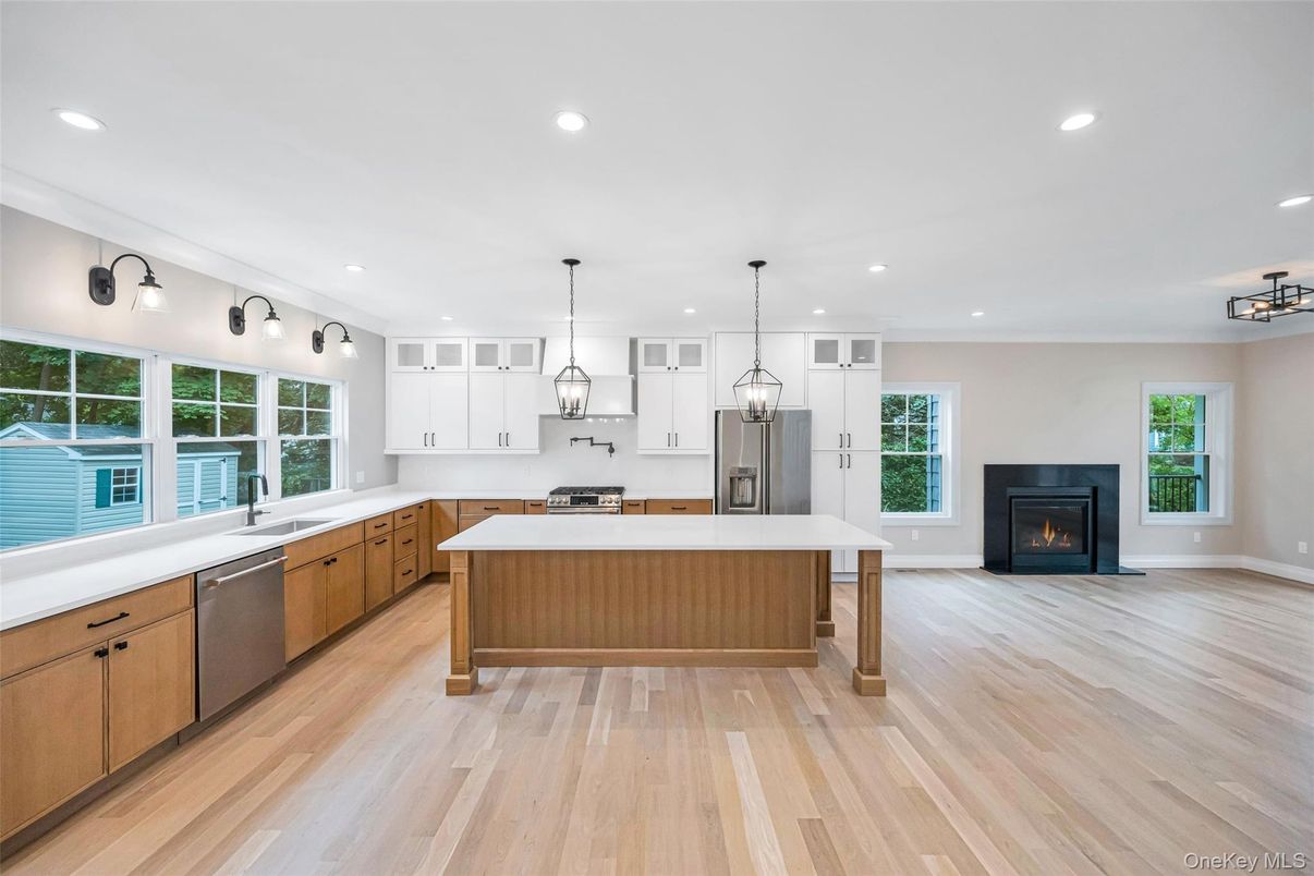 Fireplace, Interior, Kitchen, Pendant Lights, Recessed Lighting, Wood Texture Flooring