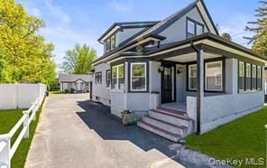 Exterior, Facade, American Craftsman