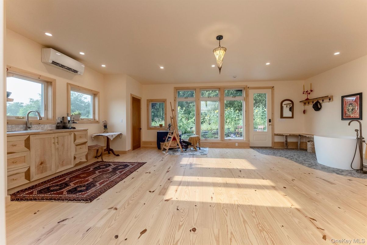Chandelier, Interior, Kitchen, Recessed Lighting, Wood Texture Flooring