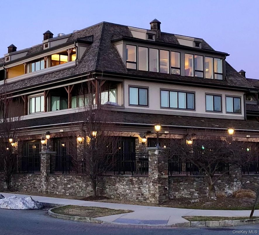 Exterior, Facade, Queen Anne Victorian