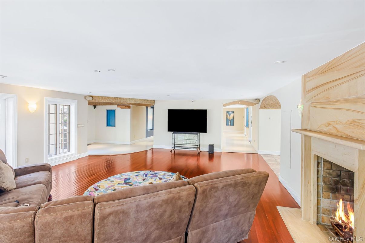 Fireplace, Interior, Living room, Recessed Lighting, Wood Texture Flooring